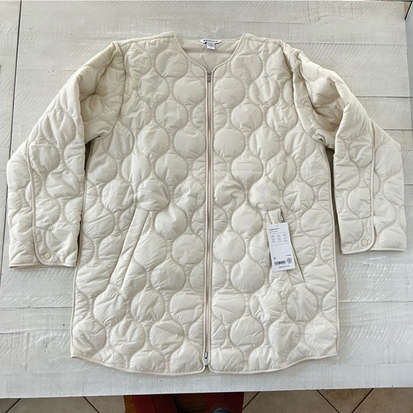 Athleta Quilted Puffer Alight Jacket in Bone color Size Large NWT - Picture 5 of 14
